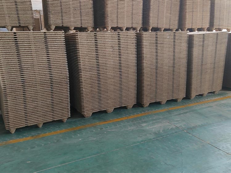 ပုံသွင်း pallets များ၏ပစ္စည်းရွေးချယ်မှုနှင့်ထုတ်ကုန်အားသာချက်များ